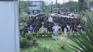 Unbrah Gelar Senam Massal Mahasiswa Baru 2025