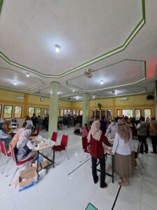 Unbrah Gelar USR Tanggap Darurat Bencana di Kecamatan Nanggalo, 6 Poli Spesialis Dihadirkan